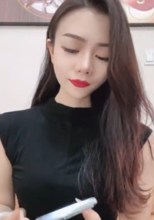 百度云ED2K鱼鱼风情万种老板娘视频合集12部17G腿长晃眼喘声诱人