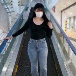 大型商超丰满妻子1v1一线天牛仔裤包臀934.1MB推特热传