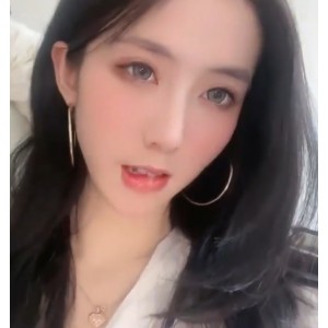 花椒鱼鱼不甜大长腿视频99部4.54G浴室纯欲