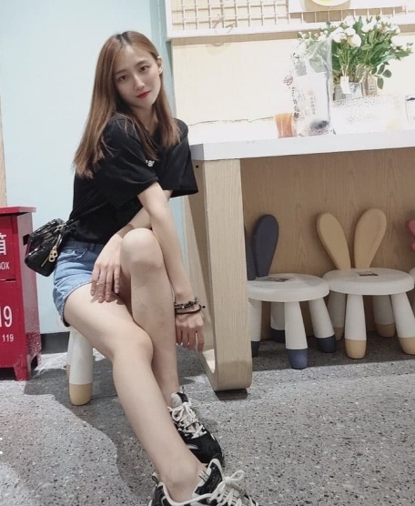 INS校花私密珍藏125部4.5G蜜桃成熟时