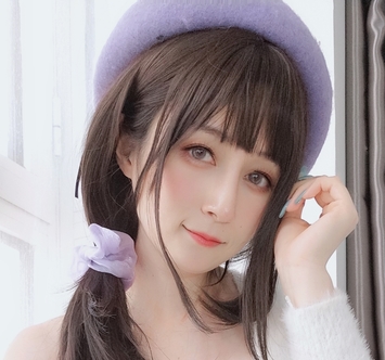 白银81妹子脸御姐身COS合集Twitter真人福利26套35G