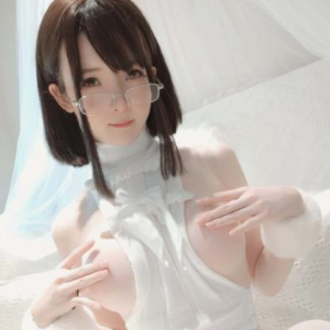 推特一小央泽无删减合集COS4.7G眼神太勾人