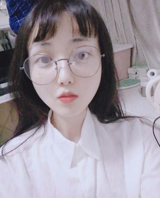 留学生ERICAHAND辣舞视频50部11G优质身材