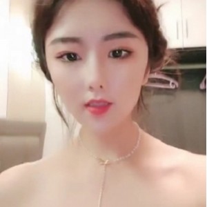 某音小辣椒粉丝互动视频1v636MB火爆全网