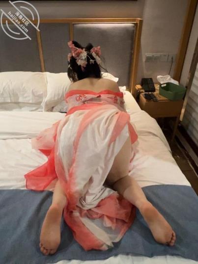 海角黑暗之神三人游13+3V952M隐秘合集更新