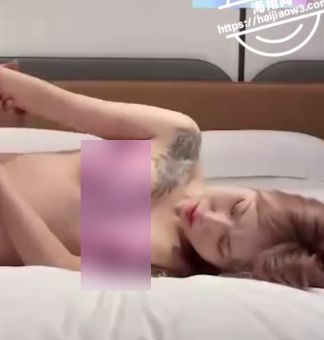 推特李露探花纹身少女50G88部太顶了