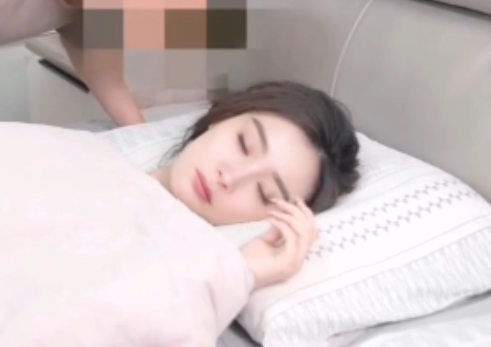 AI同仁堂杨幂换脸互动单机版1部2.4G山峰露肉