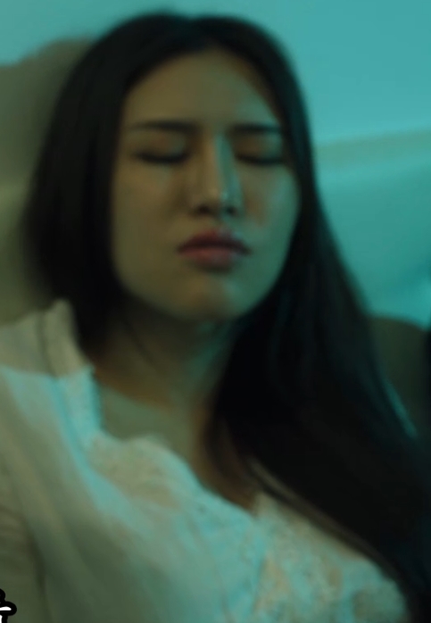 艾熙51部有尺度视频合集32.6G优质身材