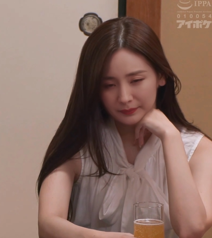 推特杨幂职场内部展示12部0.8G禁欲系崩溃