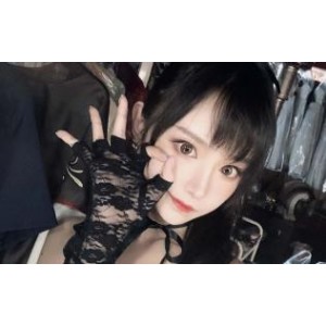 13部小鹿酱虎牙私密作品集4.8G太火辣