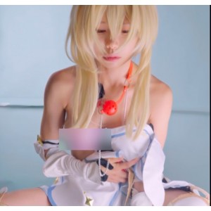 草莓羽衣62部COS视频33.9G推特福利