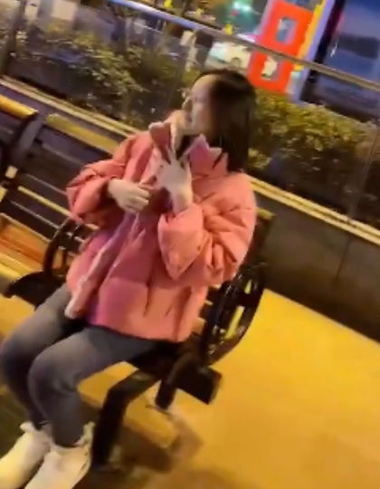 推特梦杰反差婊合集100部74G超火辣